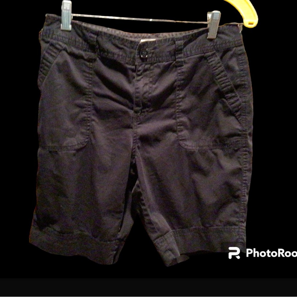St John’s Bay Petite Stretch shorts 8p